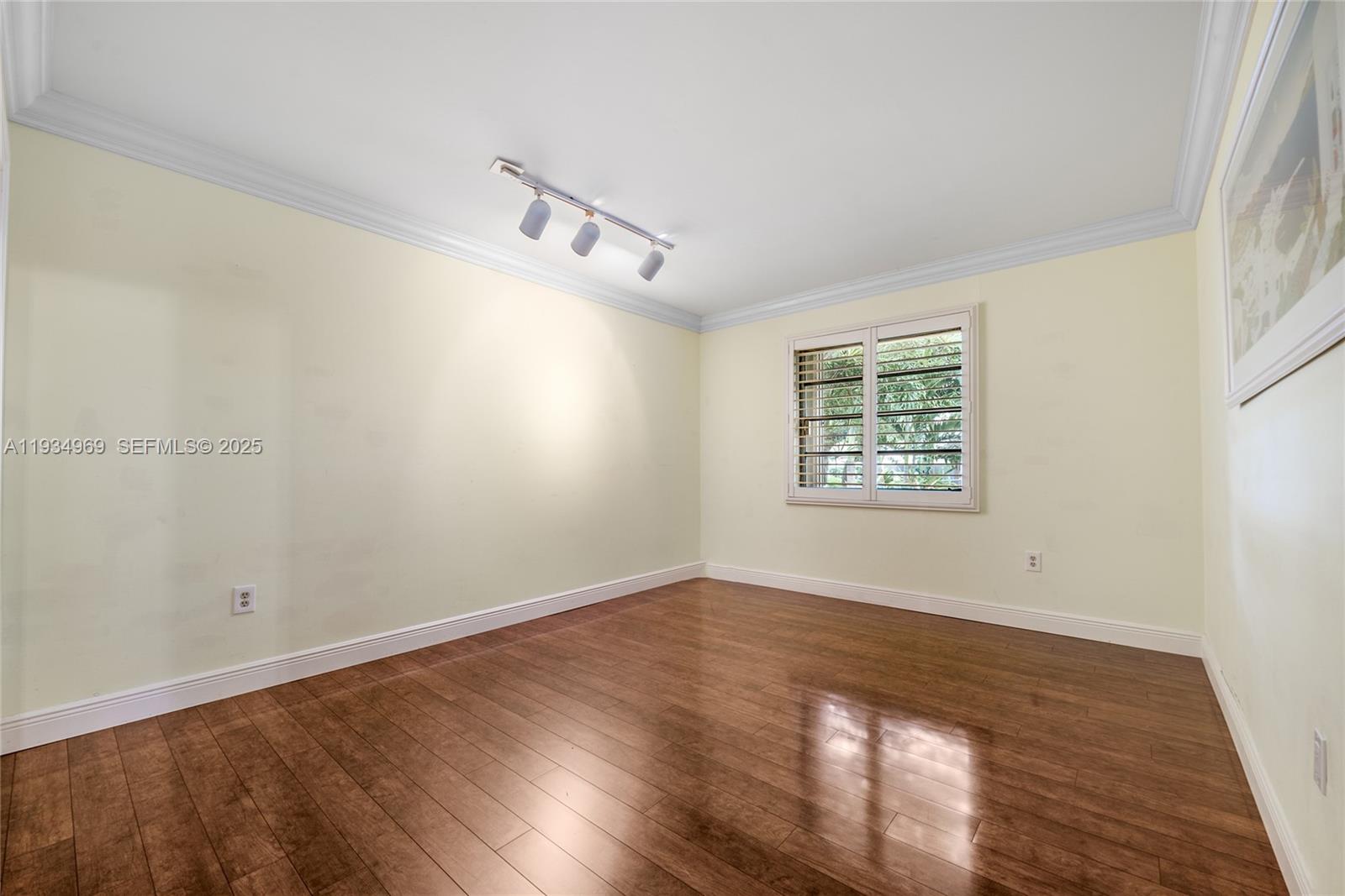 MUMAC SUB - Residential