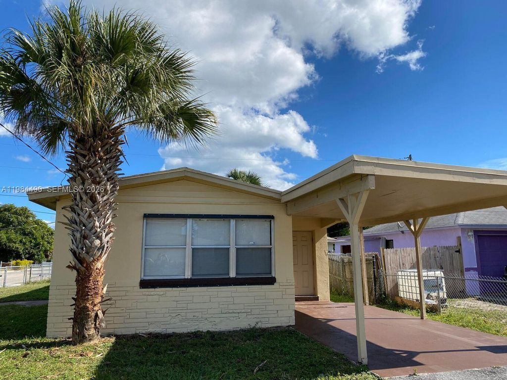 Photo of 1528 S Avenue S #0, Riviera Beach, FL 33404 (MLS # A11984490)