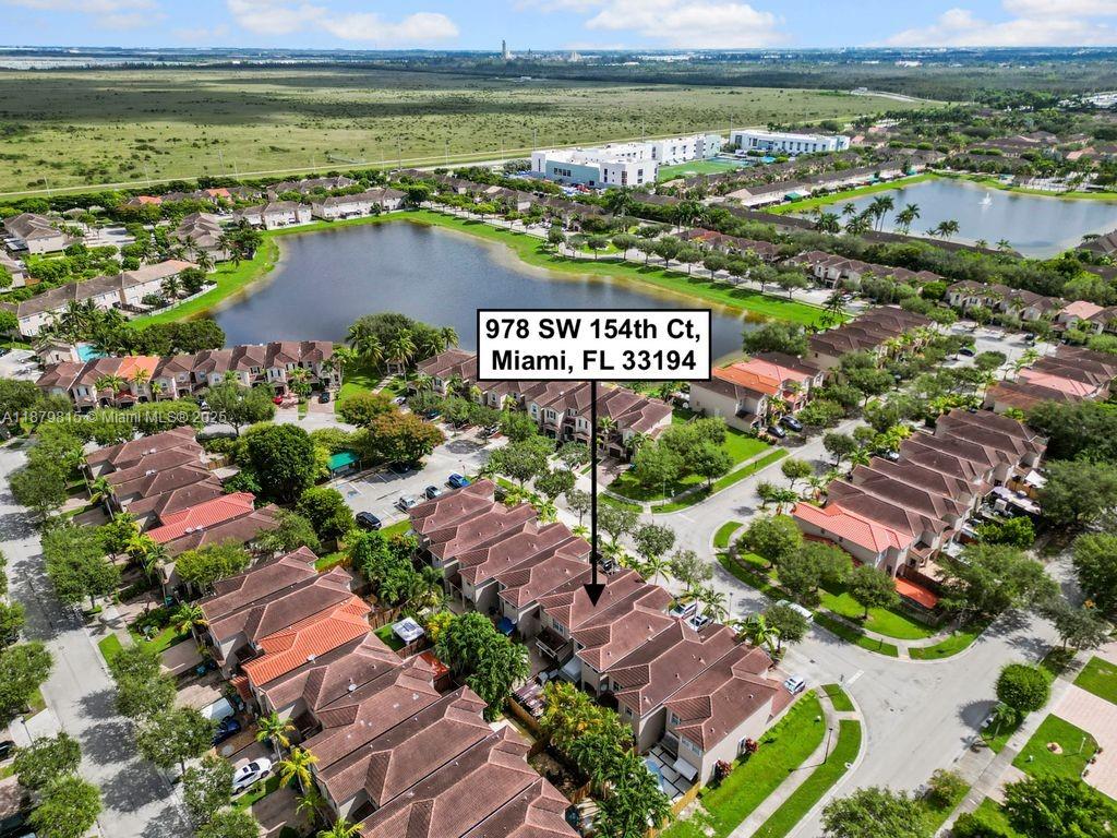 AB AT TAMIAMI TRAIL PHASE - Residential