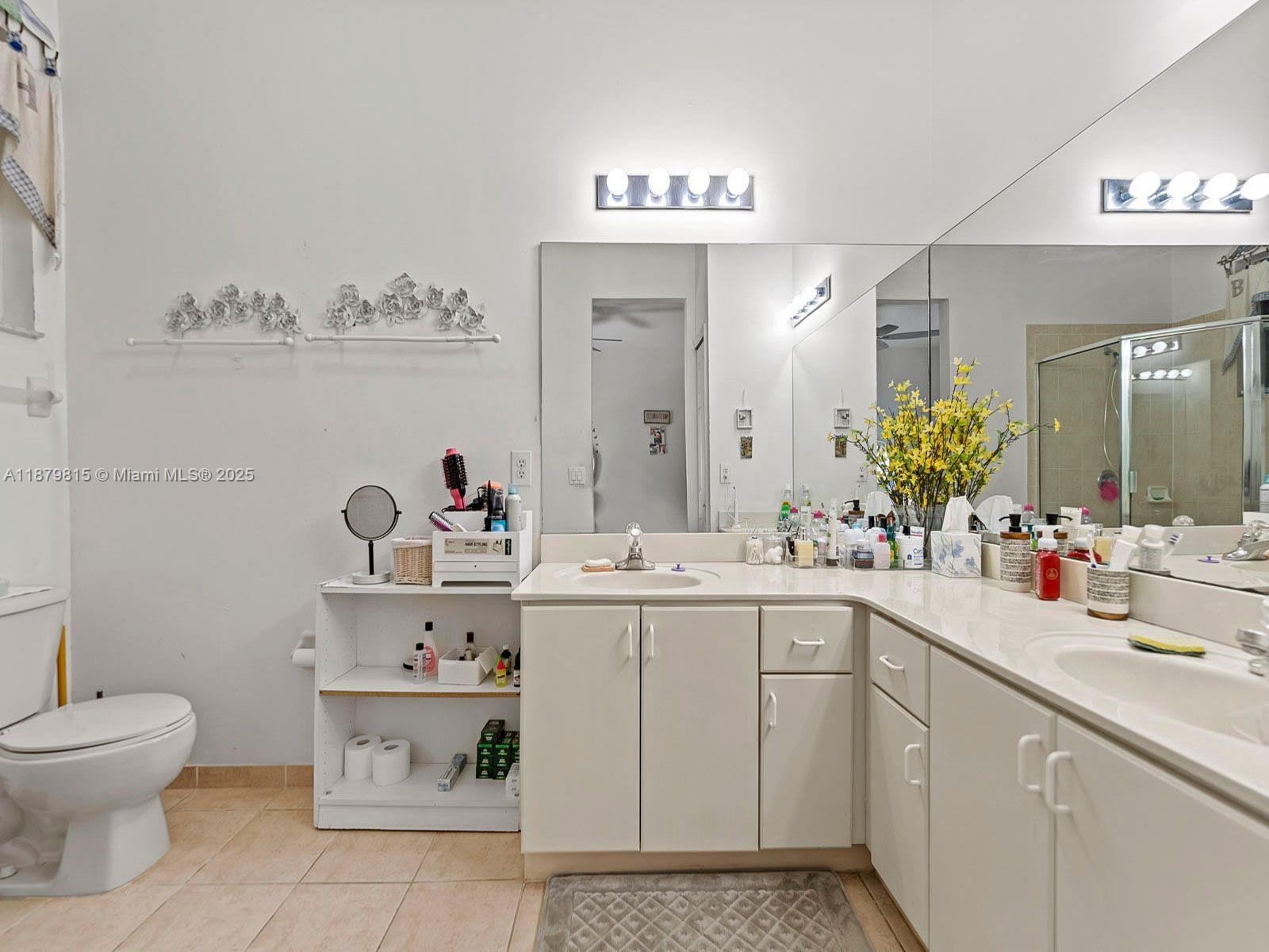 AB AT TAMIAMI TRAIL PHASE - Residential