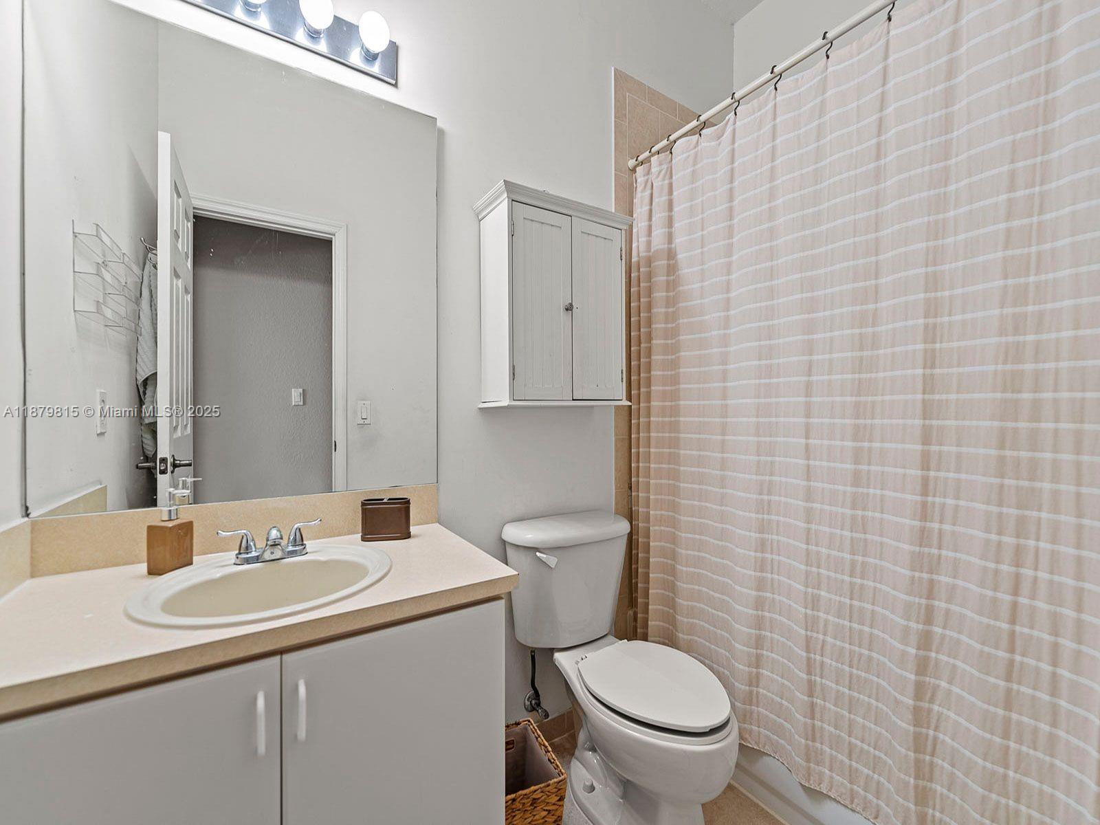 AB AT TAMIAMI TRAIL PHASE - Residential