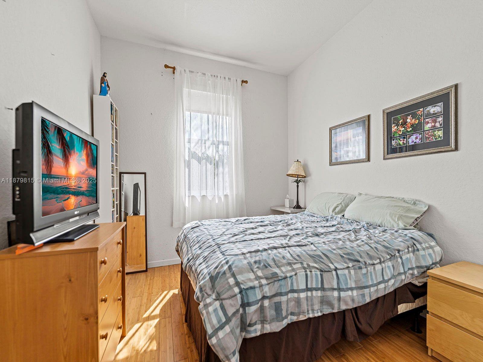 AB AT TAMIAMI TRAIL PHASE - Residential