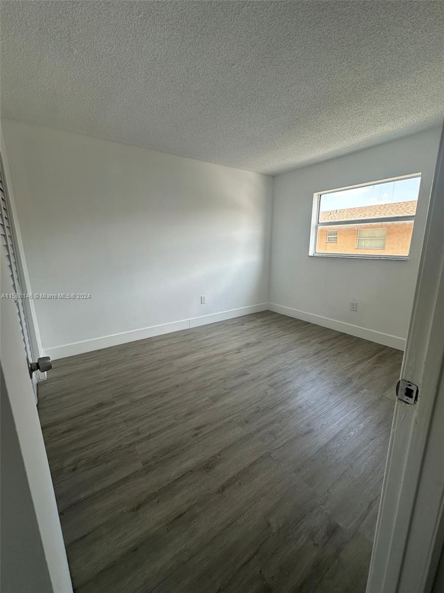 LAS VILLAS SEGOVIA CONDO - Residential Lease