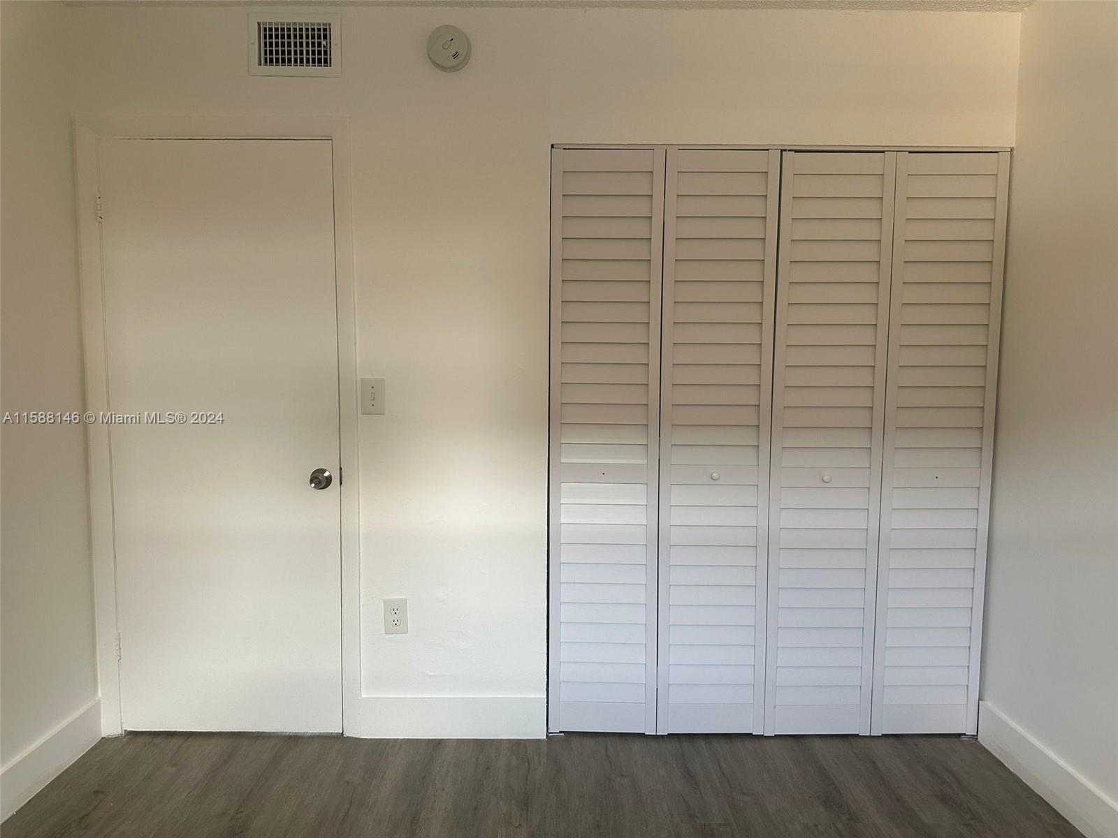 LAS VILLAS SEGOVIA CONDO - Residential Lease