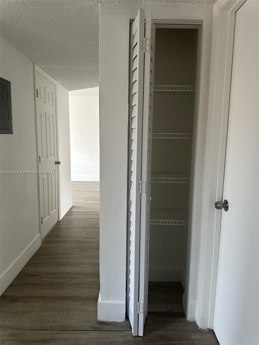 LAS VILLAS SEGOVIA CONDO - Residential Lease