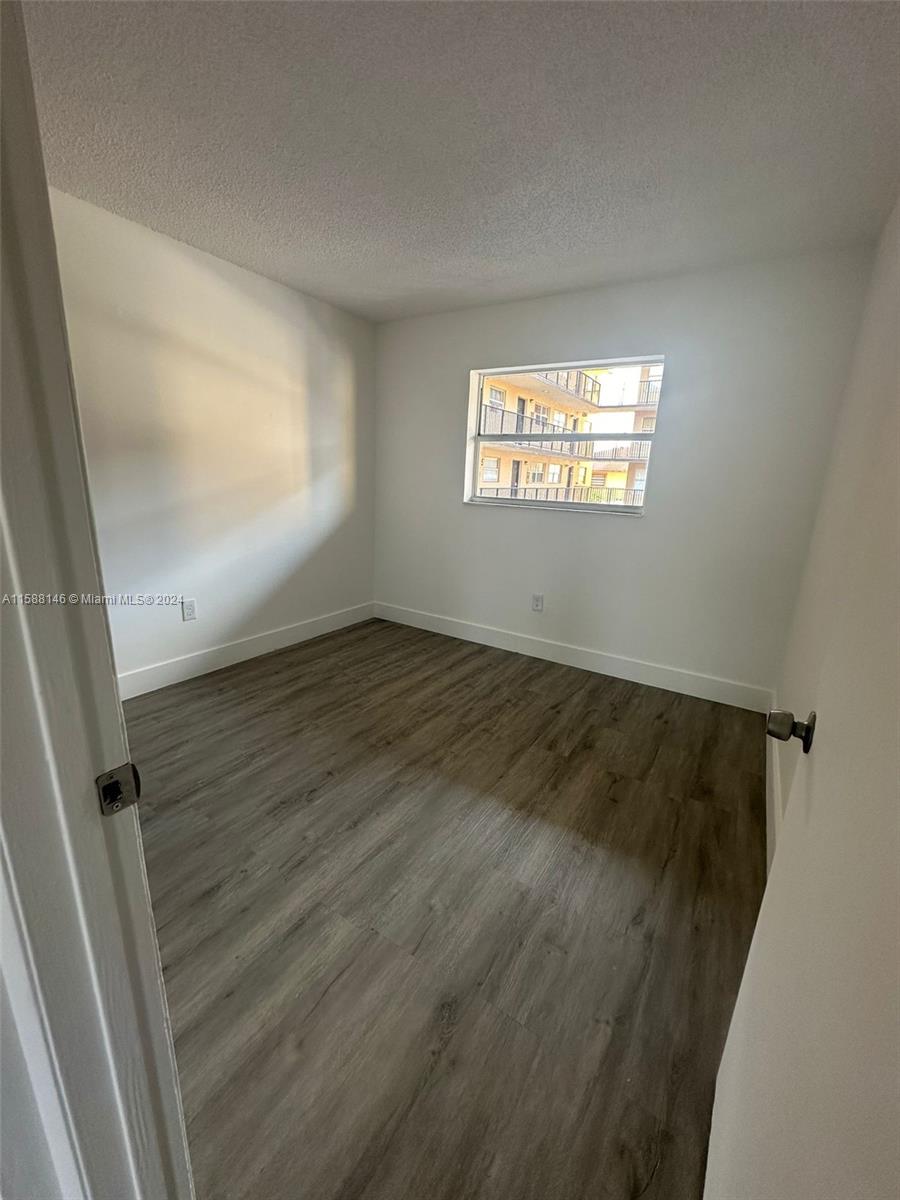 LAS VILLAS SEGOVIA CONDO - Residential Lease