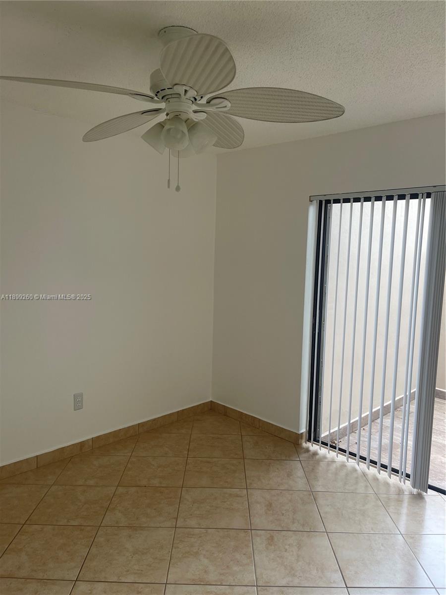 CREEKSIDE VILLAS SEC TWO - Residential Lease