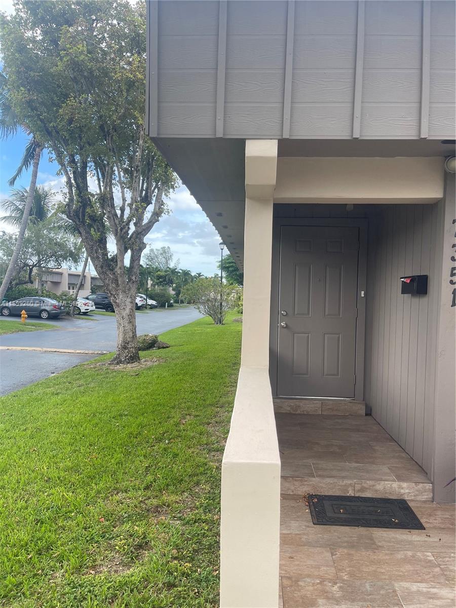 CREEKSIDE VILLAS SEC TWO - Residential Lease