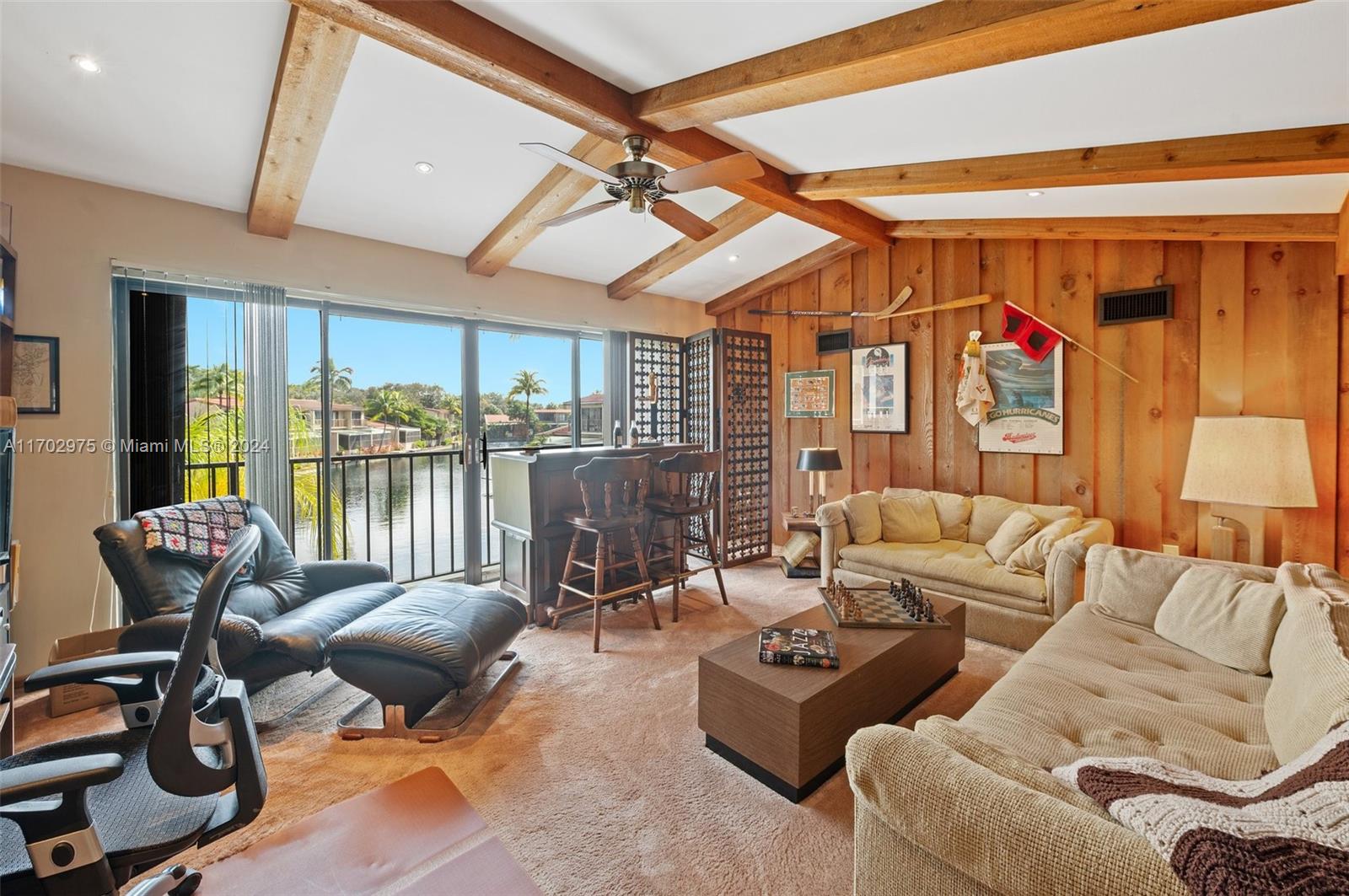 MIAMI LAKES - LAKE SANDRA - Residential