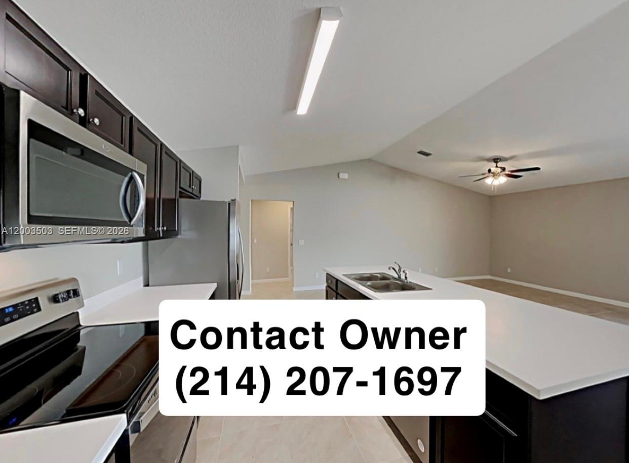 2011 SW Del Rio Blvd