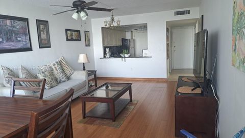 1301 NE Miami Gardens Dr 402W Miami FL 33179