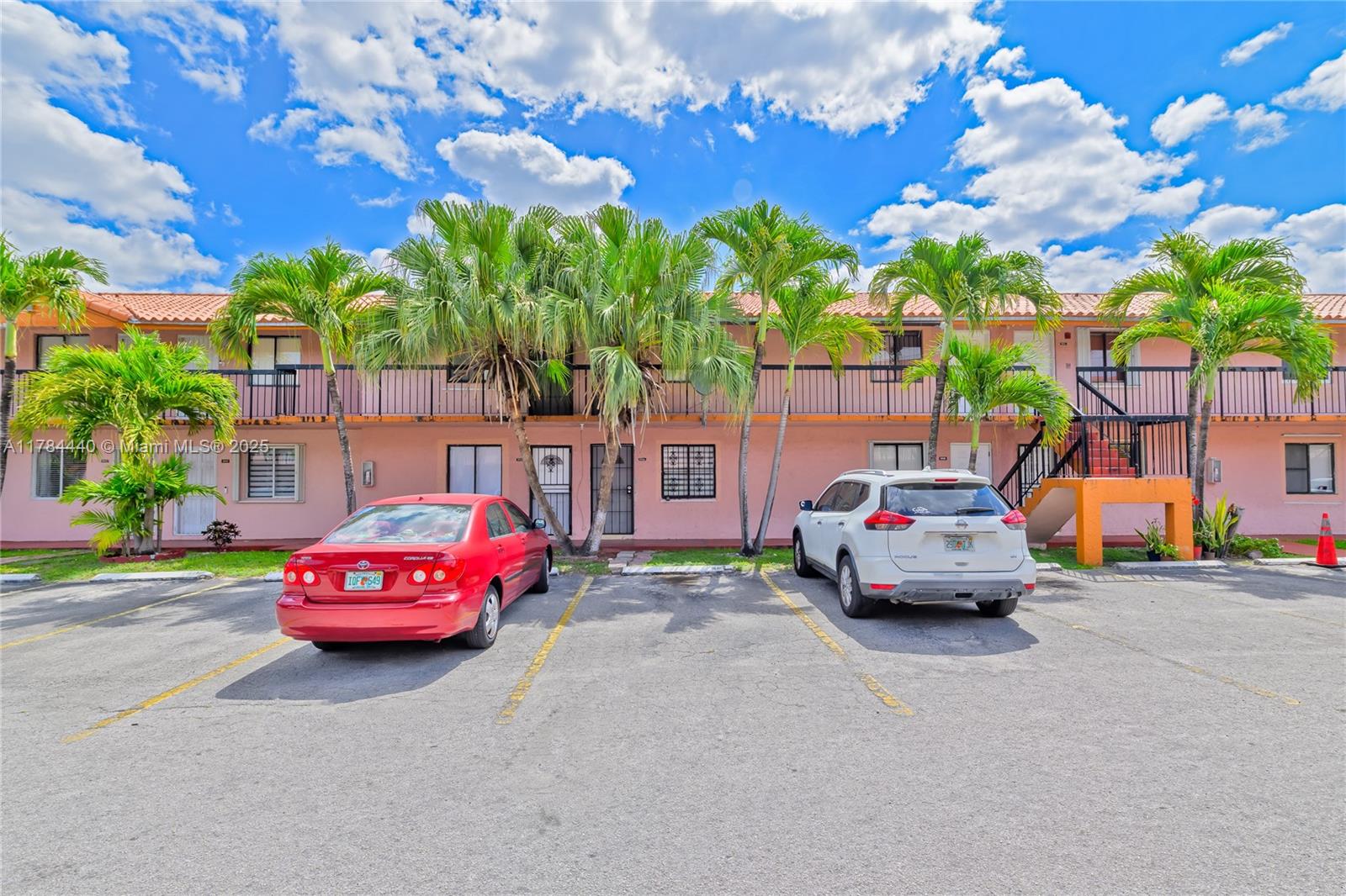 2170 W 60th St 16108