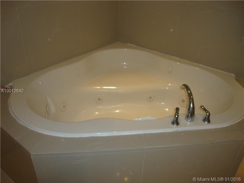 Wilshire Condo - Residential Lease