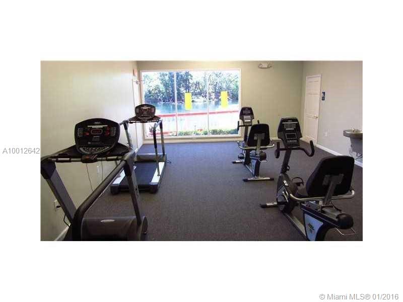 Wilshire Condo - Residential Lease