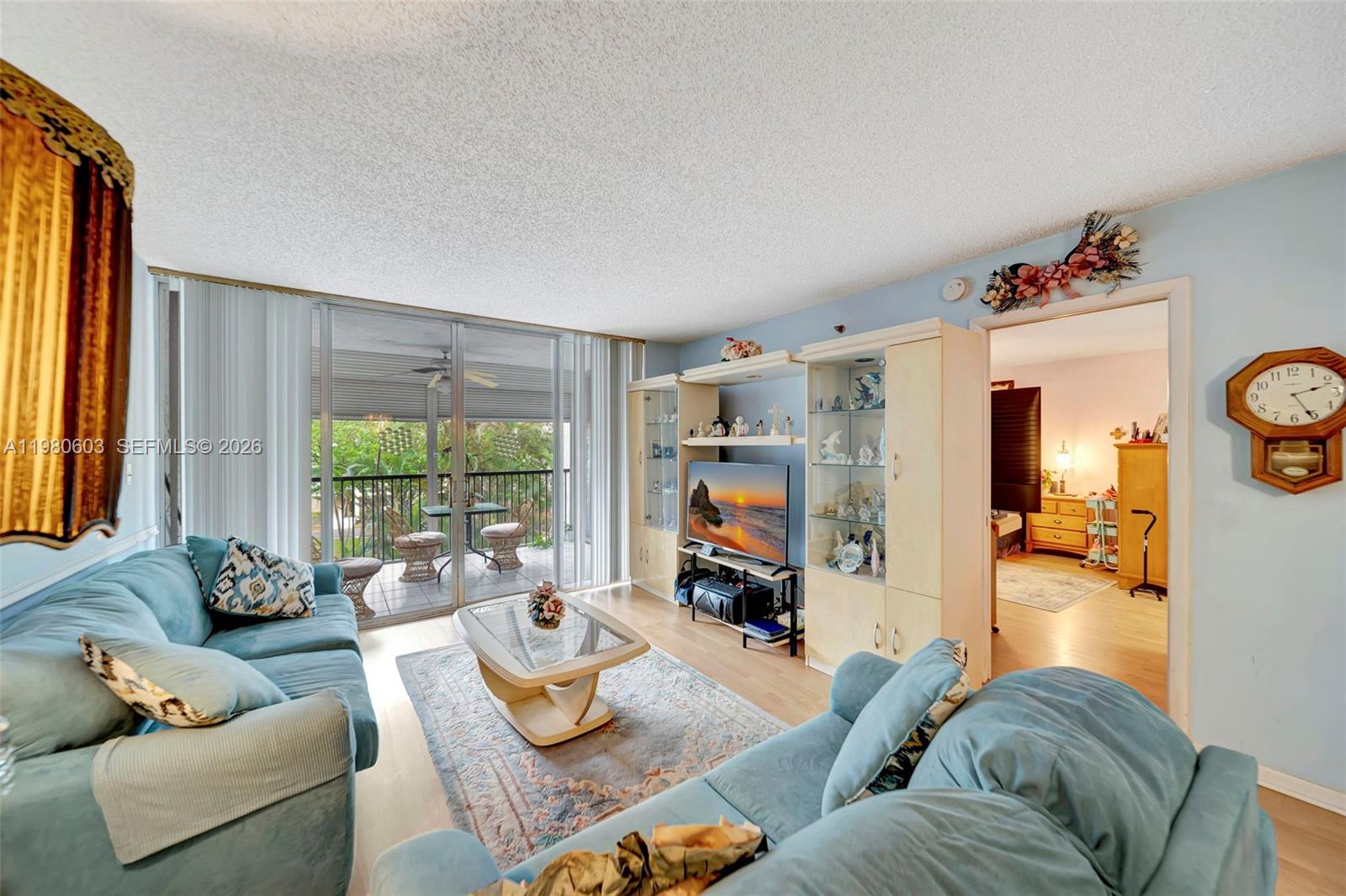 18TH HOLE AT INVERRARY CO - Residential