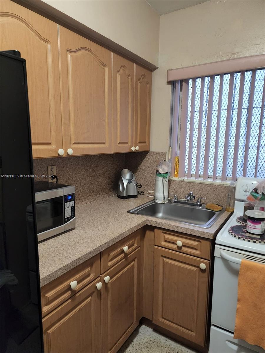 CITY OF MIAMI SOUTH - Residential Income