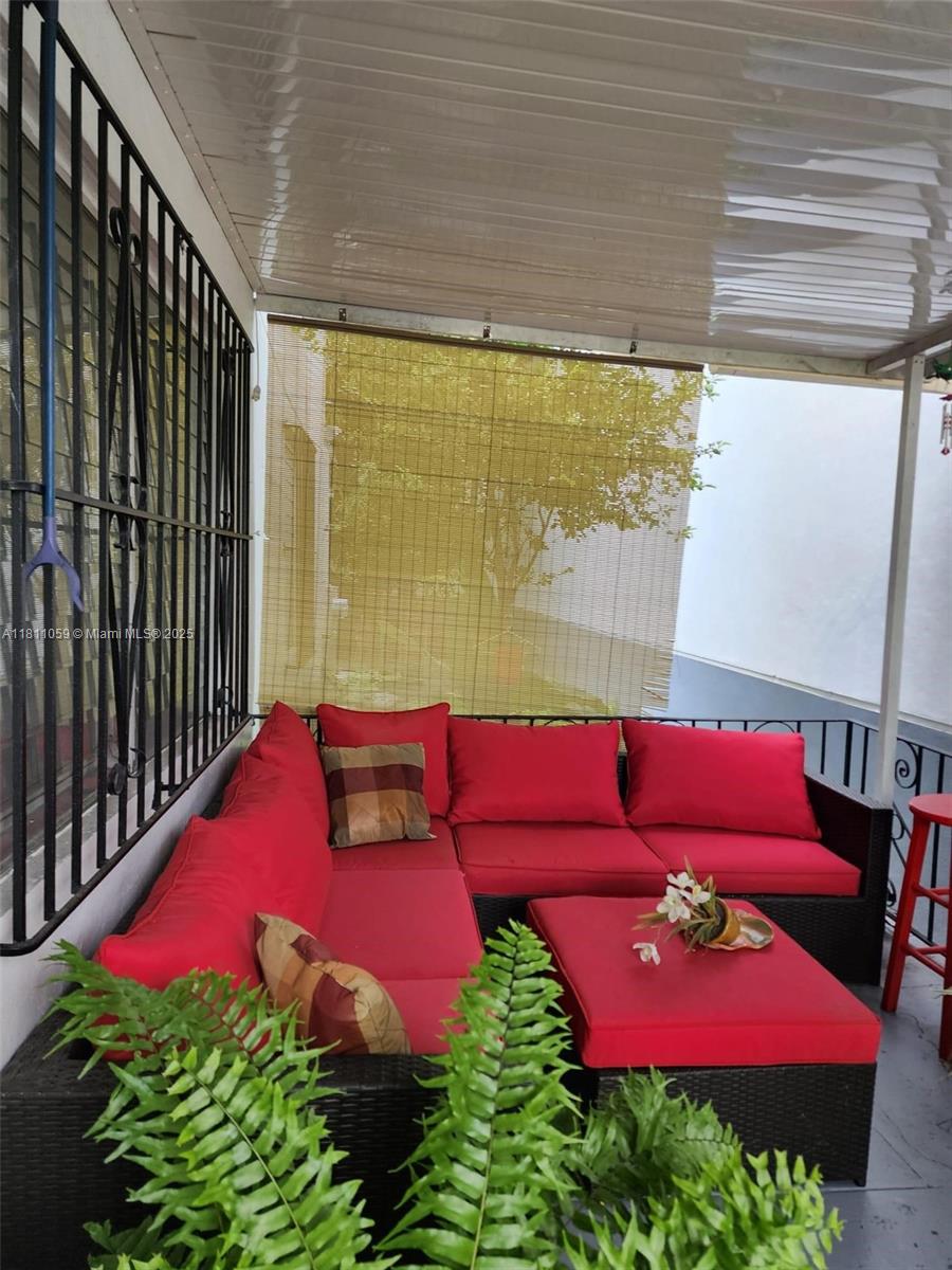 CITY OF MIAMI SOUTH - Residential Income