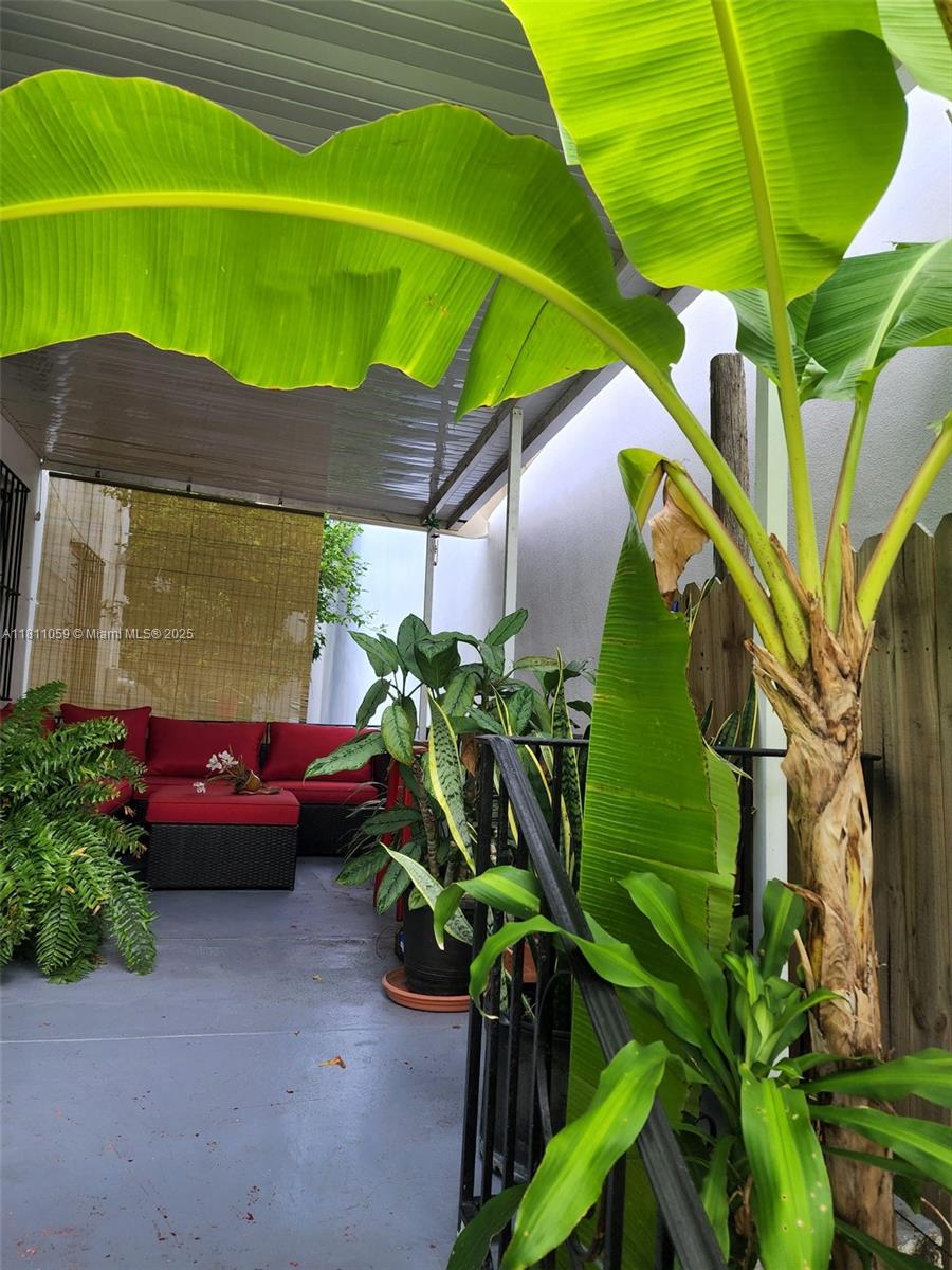 CITY OF MIAMI SOUTH - Residential Income