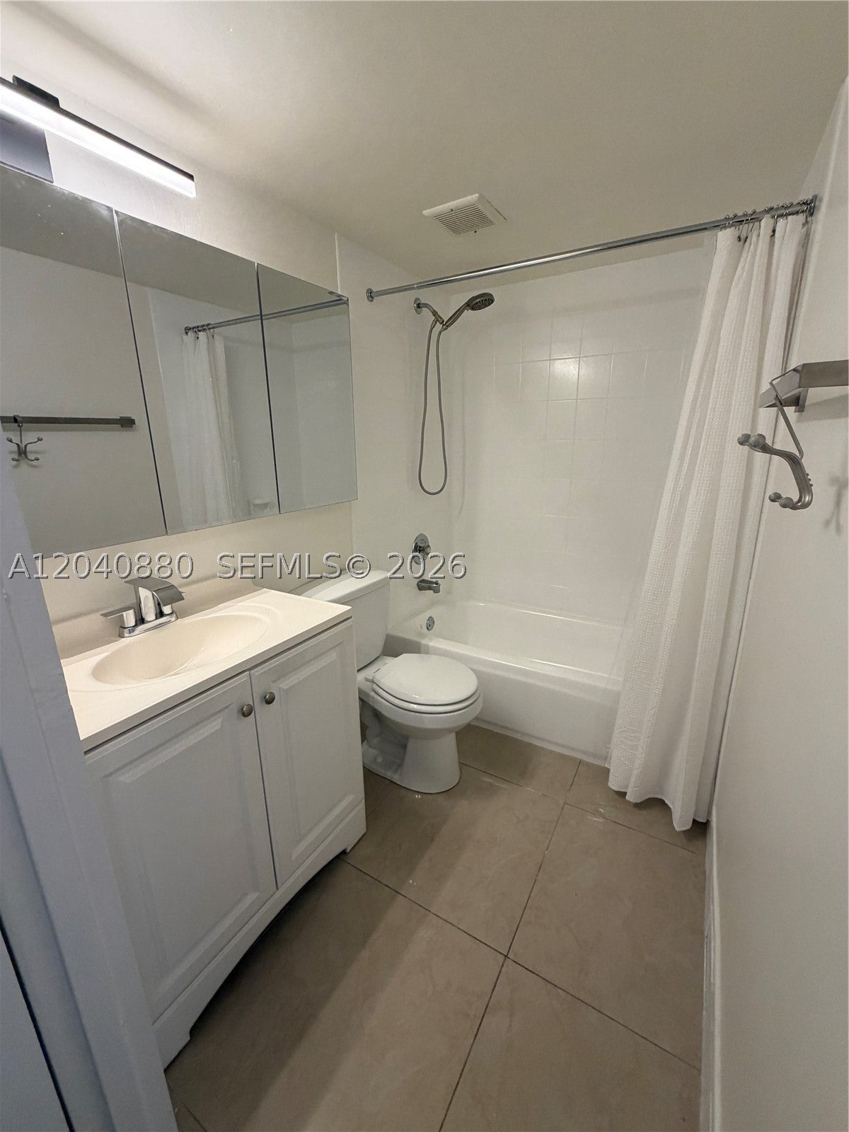 2715 Tigertail Ave 109