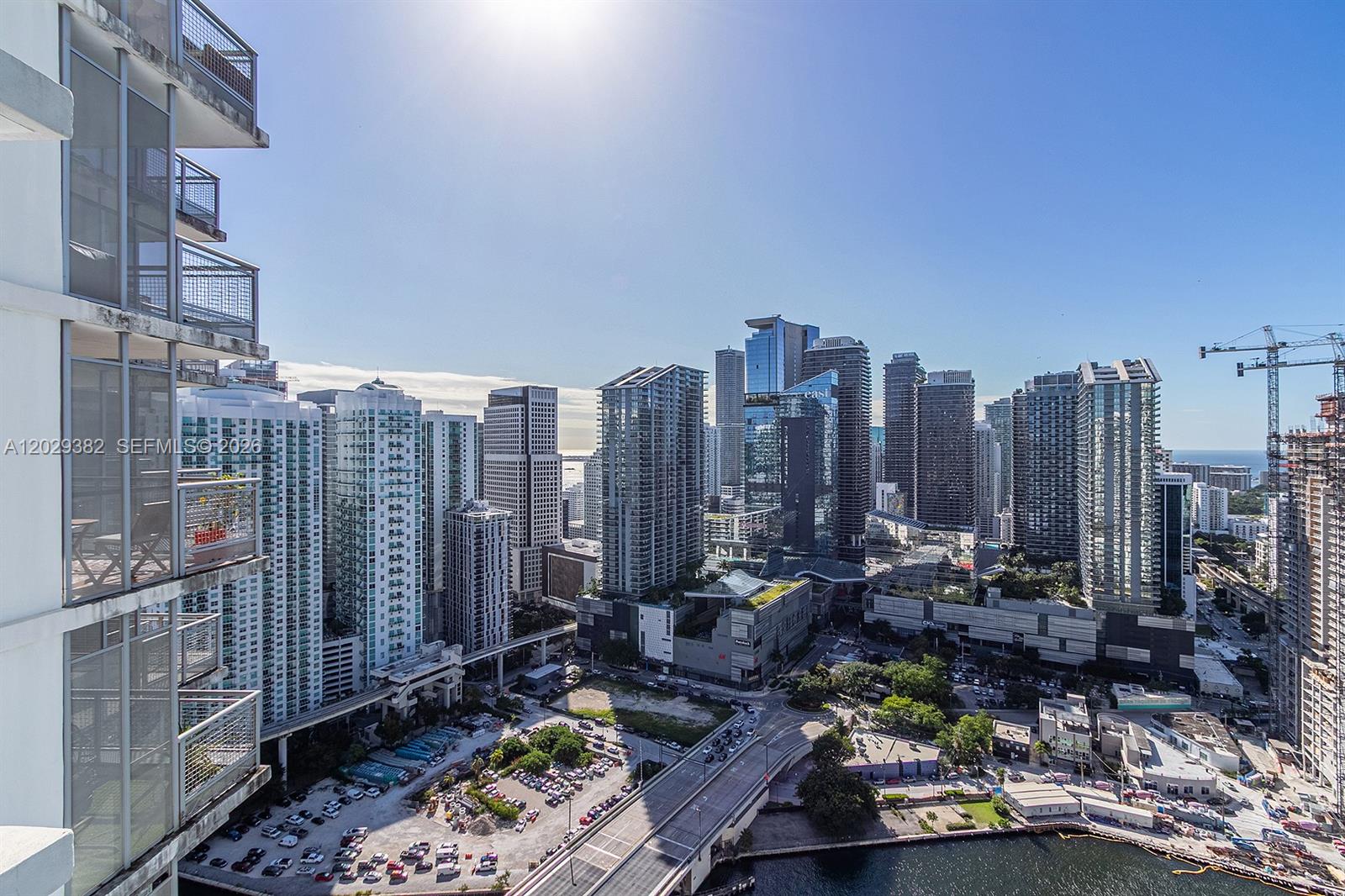 WIND CONDO - Residential