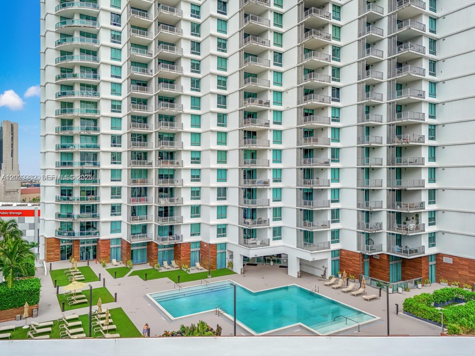 WIND CONDO - Residential