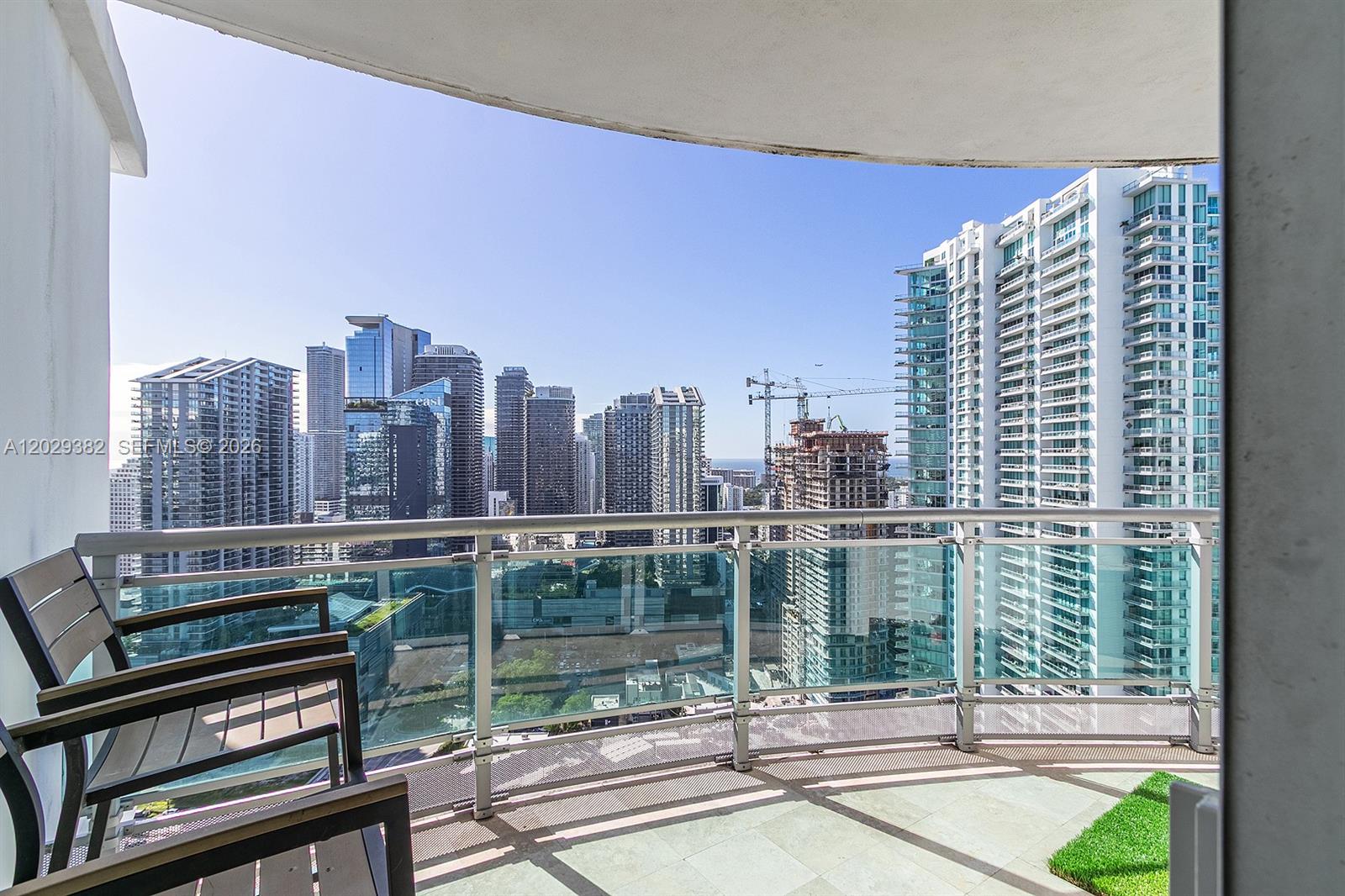 WIND CONDO - Residential
