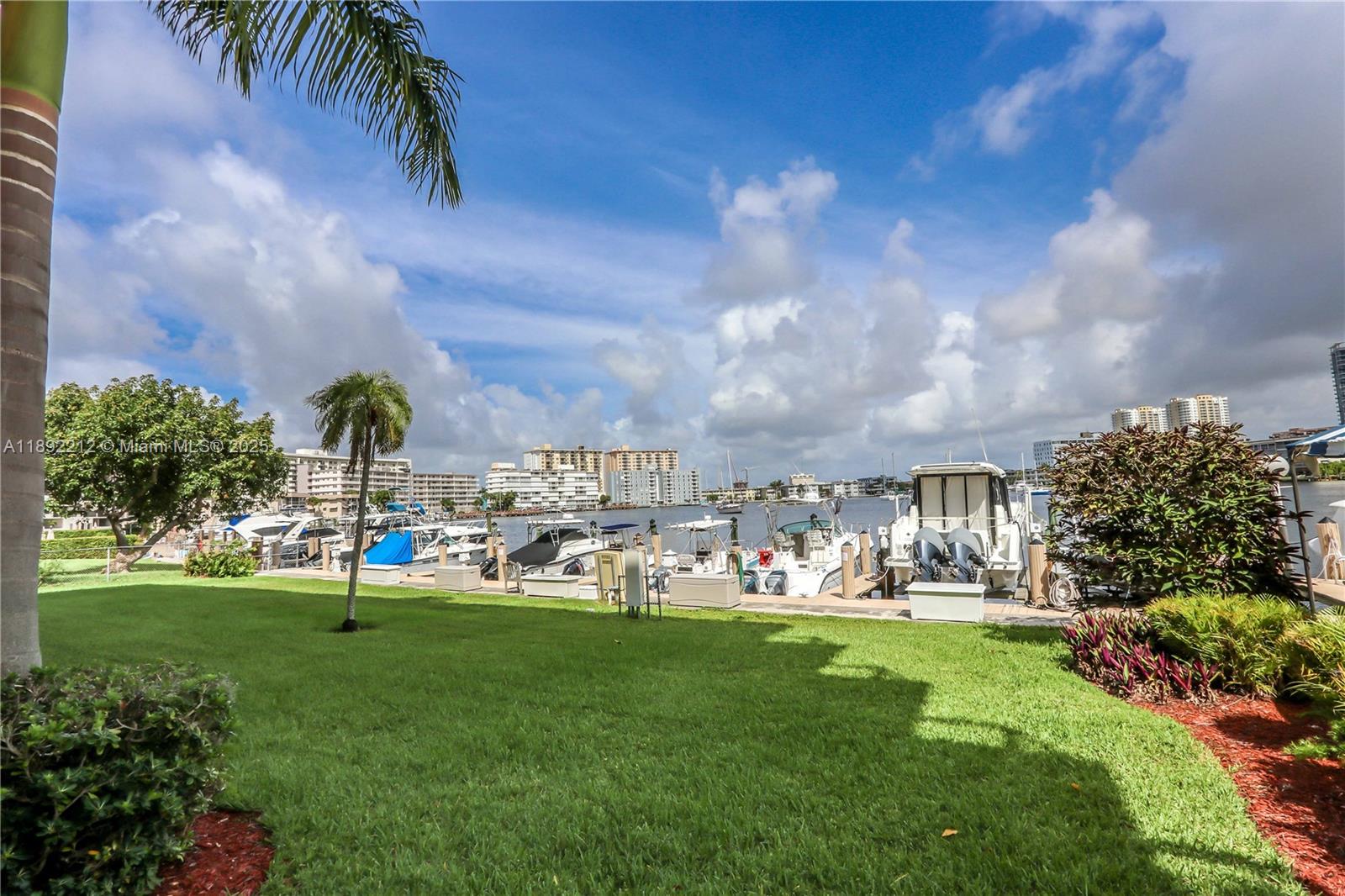 GOLDEN ISLES TOWERS CONDO - Residential