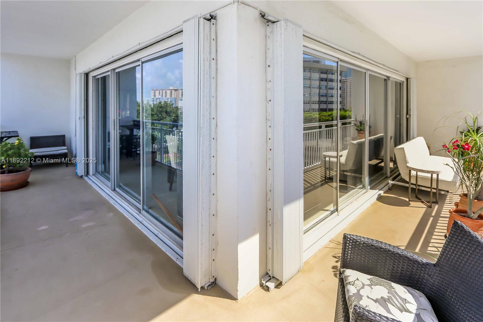 GOLDEN ISLES TOWERS CONDO - Residential