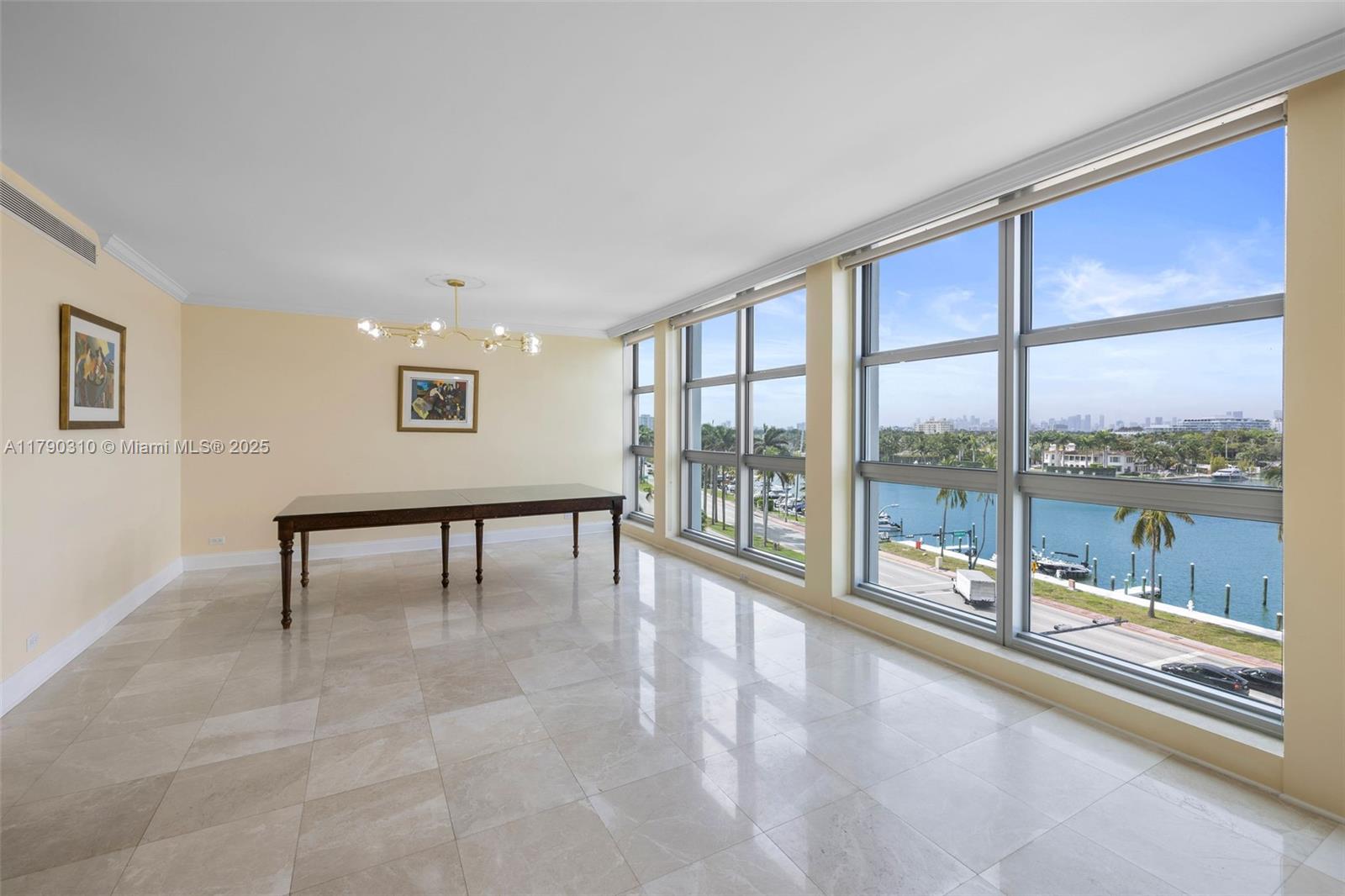 5055 Collins Ave 6M