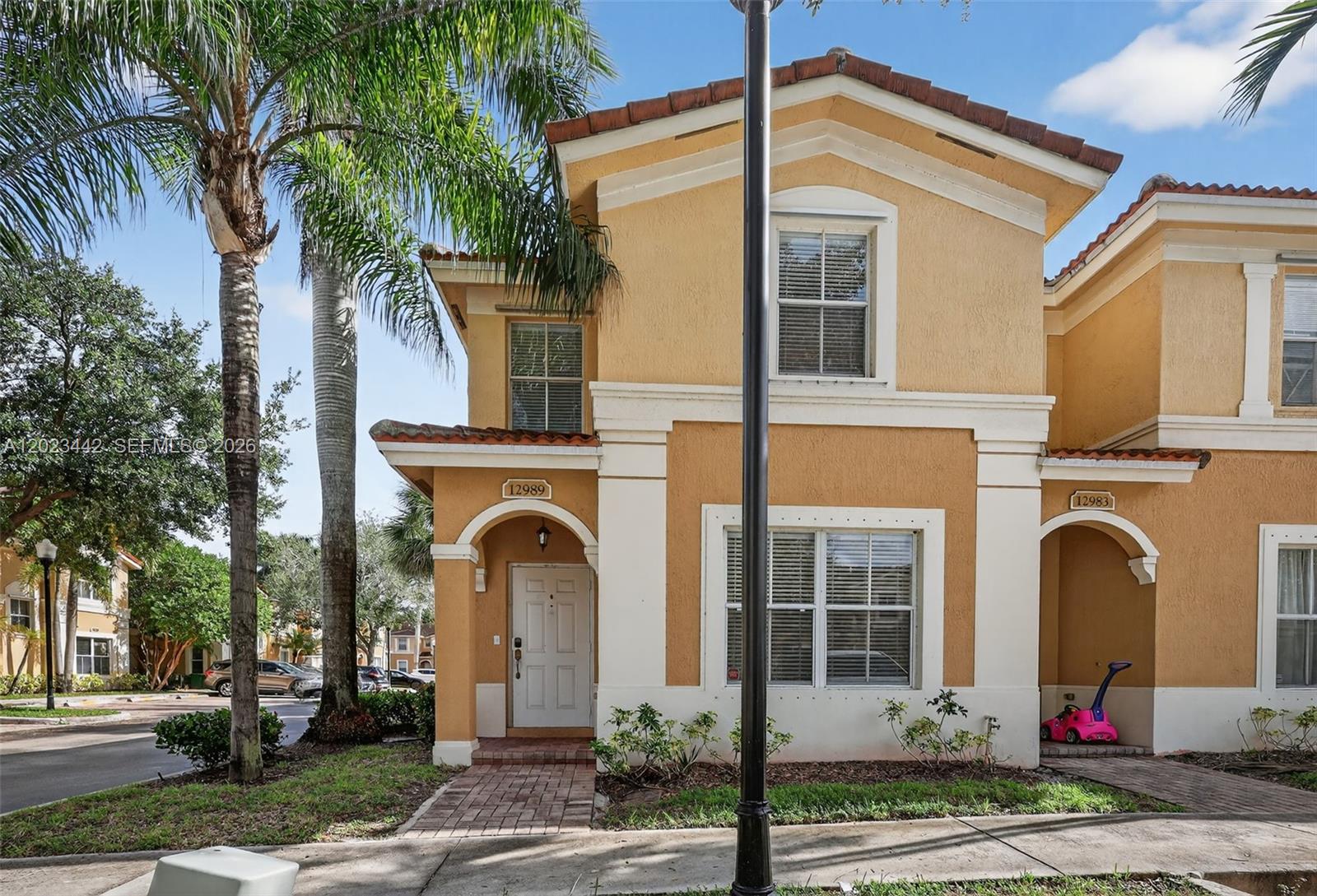 MELROSE POINT CONDO - Residential
