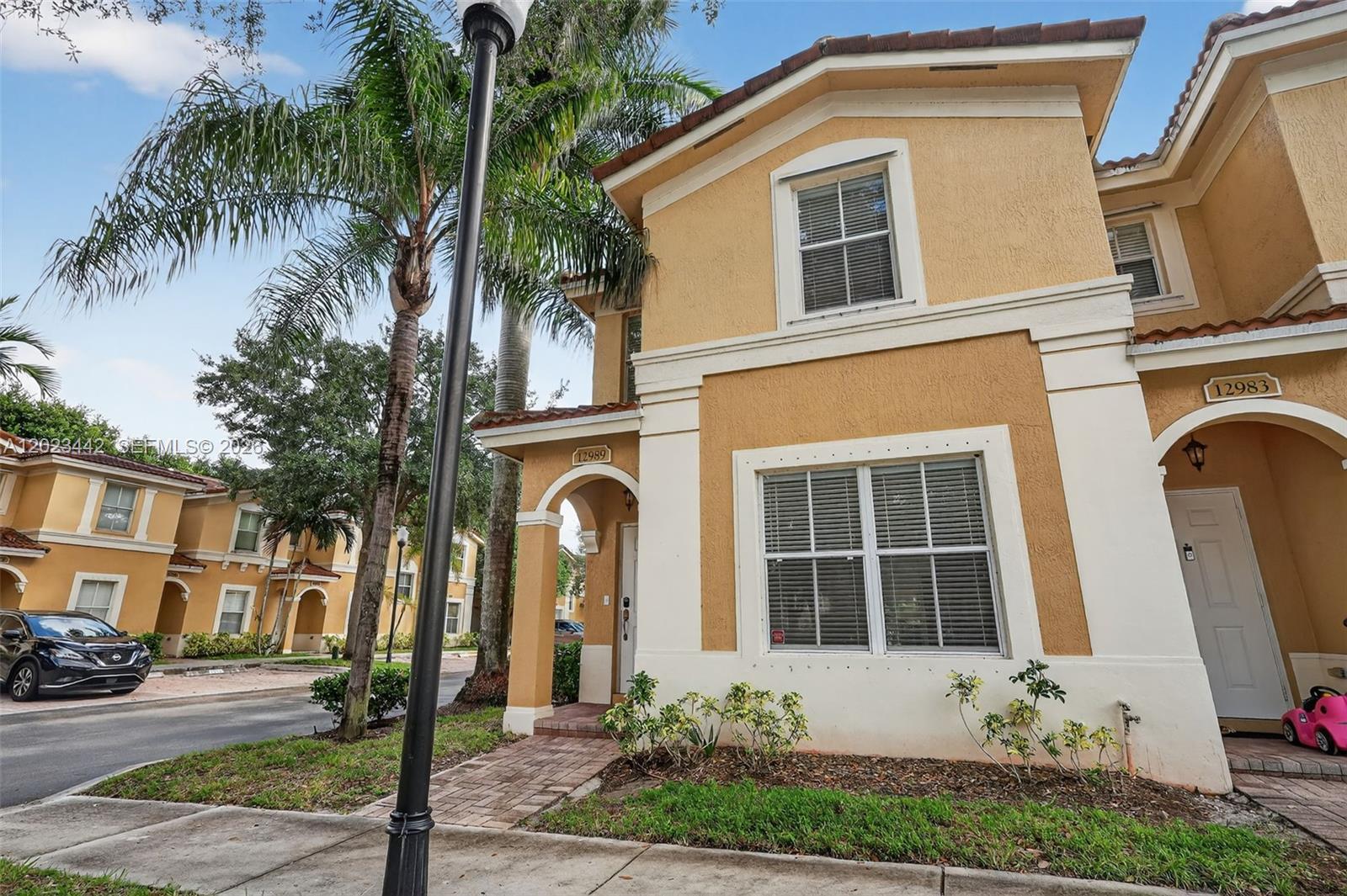 MELROSE POINT CONDO - Residential
