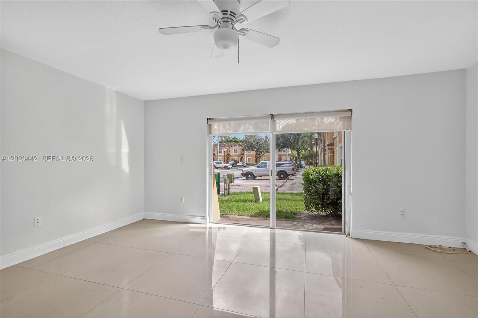 MELROSE POINT CONDO - Residential