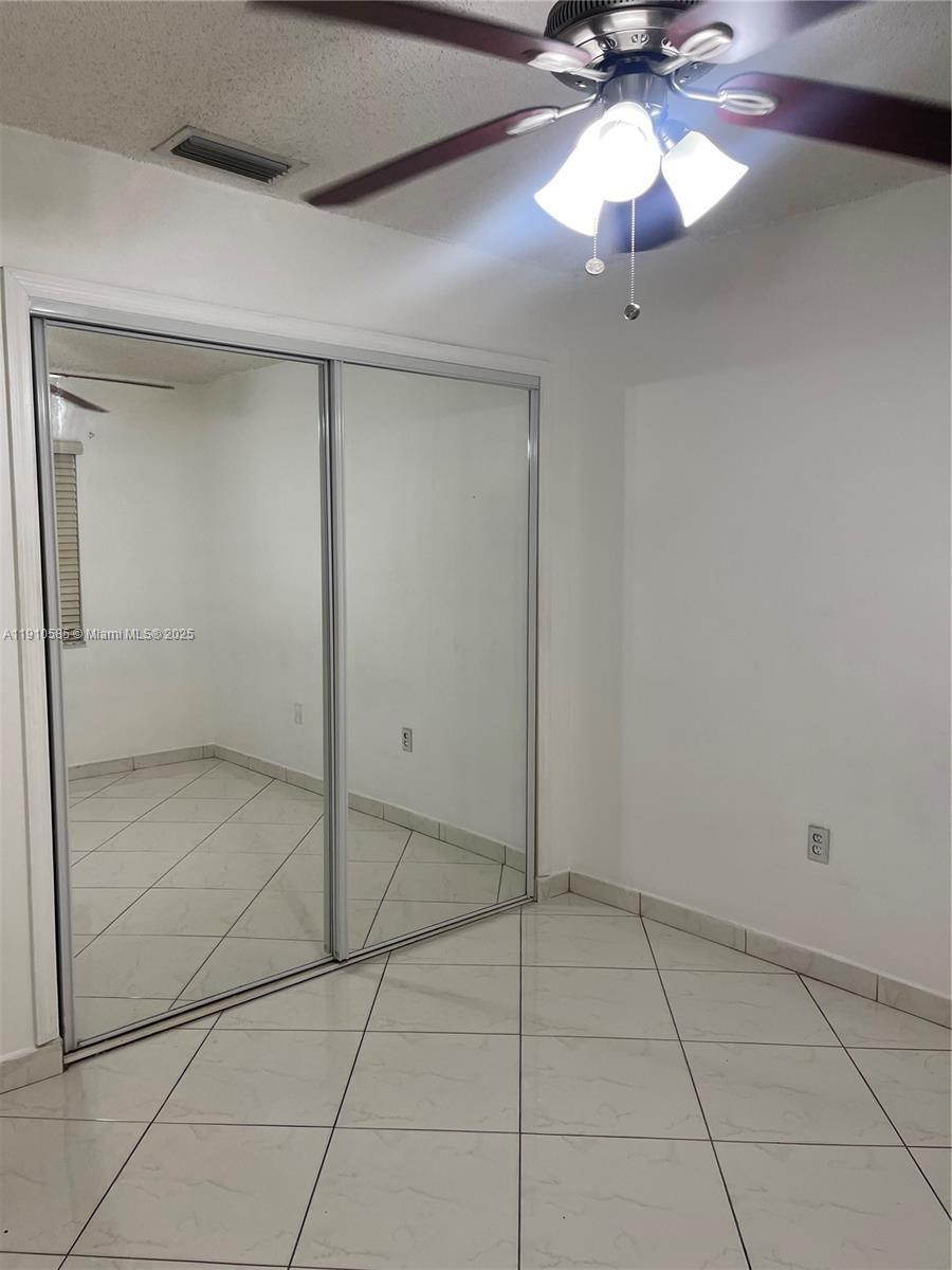 LOS PALACIOS II CONDO - Residential Lease