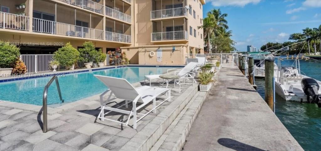 KEYSTONE BAY CONDO - Residential