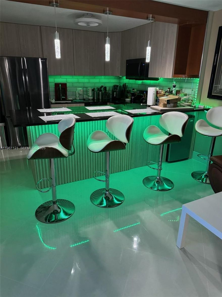 BEAUTIFUL 1 BED CONVERTED TO REMODELED 2/2, WASHER/DRYER INSIDE THE UNIT, NEW HURRICANE IMPACT WINDOWS/SLIDING DOORS, BEAUTIFTUL GARDEN AND PARTIAL BAY VIEW. BLD FEATURES TWO SWIMMING POOLS, FITNESS CENTER, BARBEQUE AREA, TENNIS COURT AND MUCH MORE. RENT IS ALLOWED AFTER 2 YEAR OF OWNERSHIP. YOU ARE STEPS AWAY FROM AVENTURA MALL, RESTAURANTS, SHOPS, RELIGIOUS CENTERS. EXCELLENT SCHOOLS!