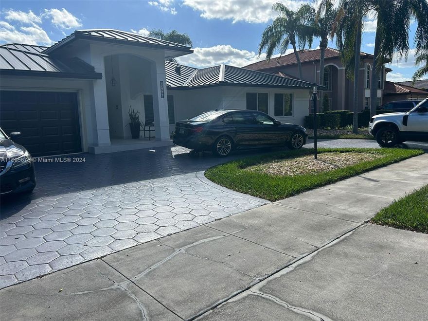 Great opportunity in sought after and upscale neighborhood of Hammocks. This tastefully remodeled single family pool home features a split floor plan design with 4 bedrooms and 3 baths. Ample and elegant living space. Located minutes from Turnpike, A-rated schools, golf course, restaurants, shopping, parks. Family oriented residential area, well maintain, quiet and safe. NO HOA & Fully Furnished.
There is a special assessment due of $90,000 to the county which will be buyers responsibility.