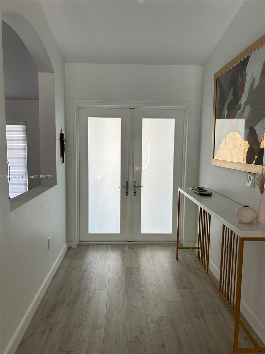 HAMMOCKS SHORES 3RD ADDN - Residential