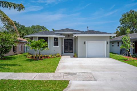 Single Family Residence in Fort Lauderdale FL 304 28th Ter Ter.jpg