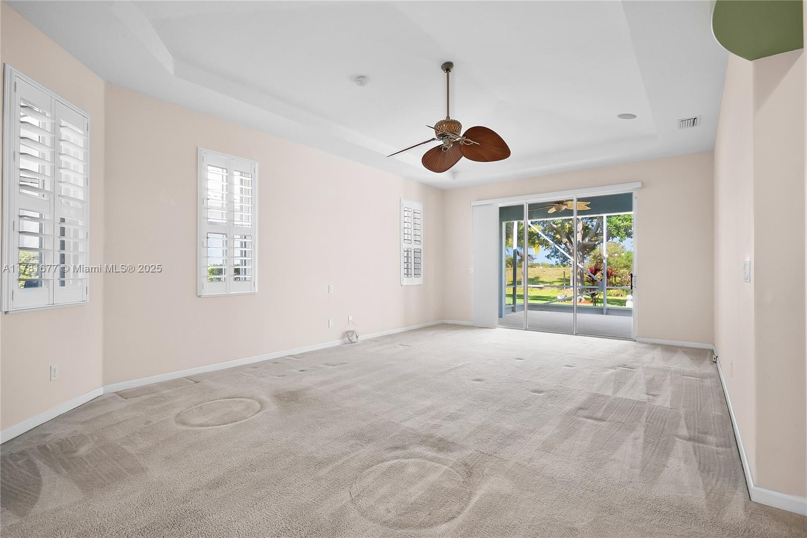 551 NW Red Pine Way, Jensen Beach, FL, 34957/$439,000 4 551 NW Red Pine Way