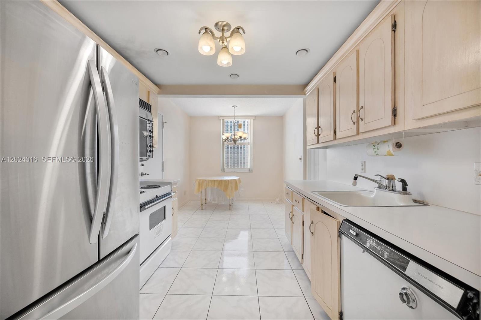 PRINCE GEORGE ARMS CONDO - Residential