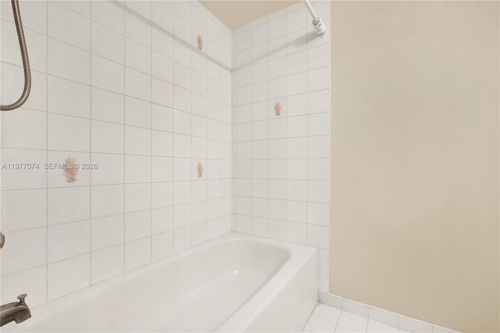 4TH AMEND PLAT OF THE MIS - Residential