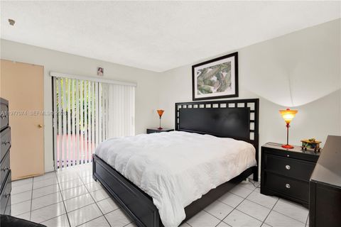 Tiny photo for 10528 SW 118th Pl, Miami, FL 33186 (MLS # A11977074)