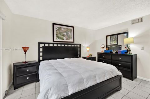 Tiny photo for 10528 SW 118th Pl, Miami, FL 33186 (MLS # A11977074)