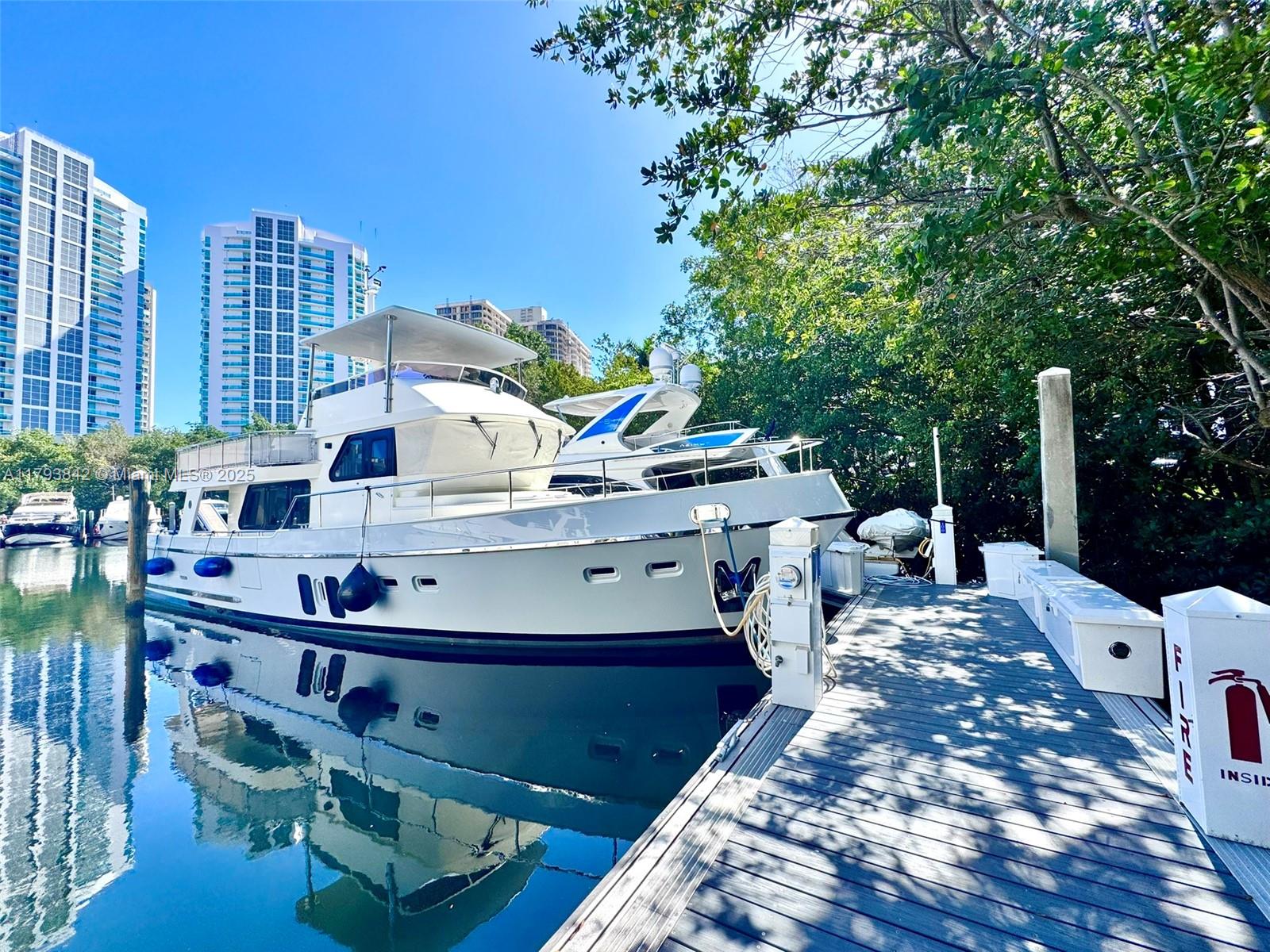 3575 Mystic Pointe Dr. Slip 99