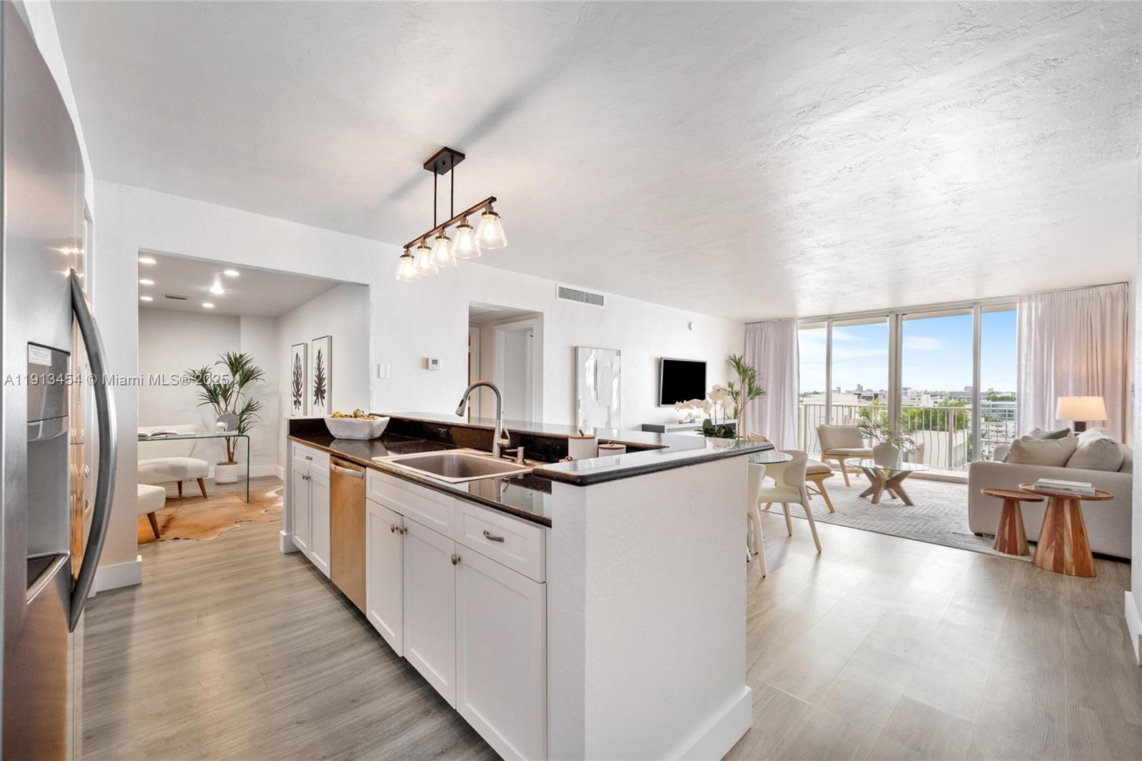 ISLAND POINTE CONDO - Residential