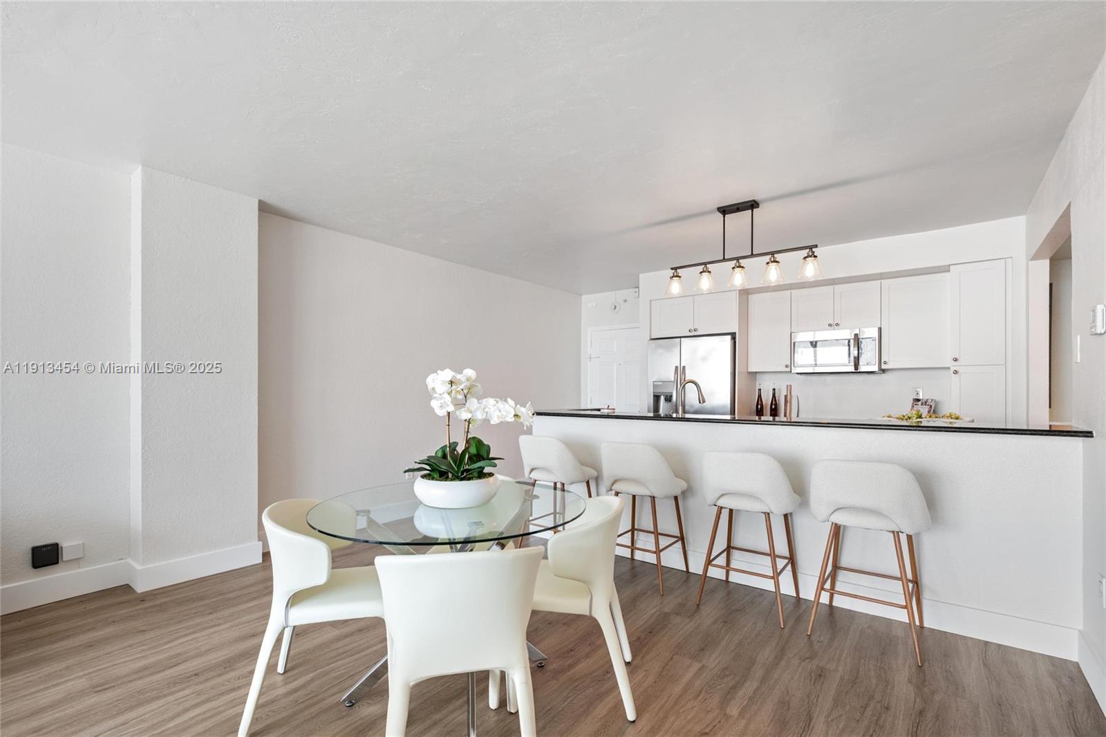 ISLAND POINTE CONDO - Residential