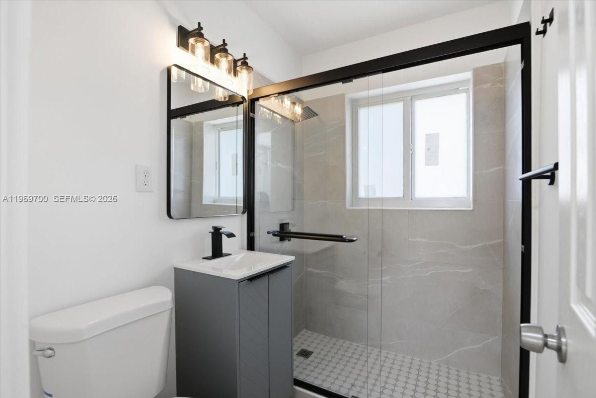 LAUDERDALE MANORS ADD - Residential