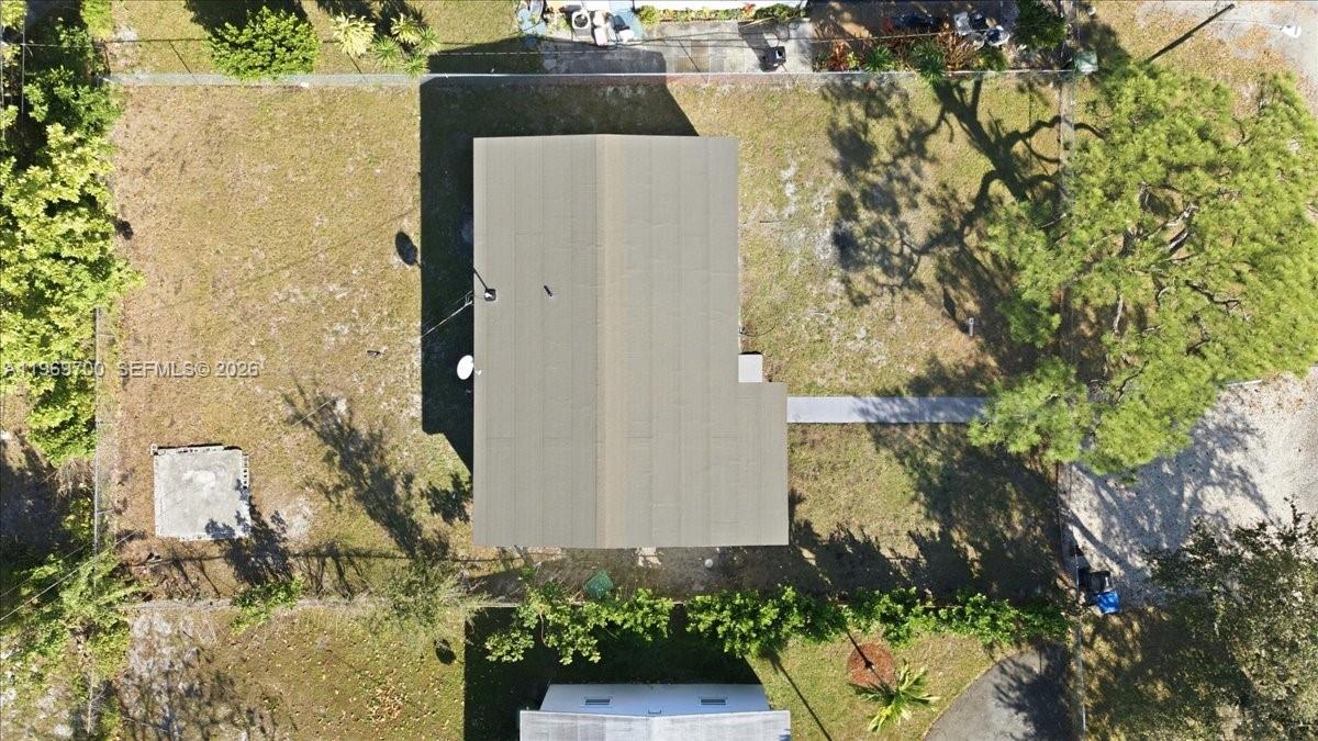 LAUDERDALE MANORS ADD - Residential