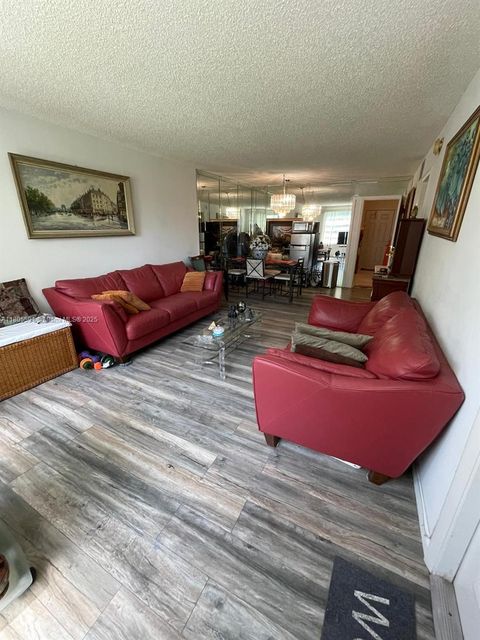 7400 NW 17th St 209 Plantation FL 33313