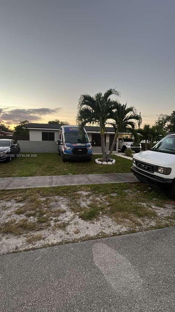 ROYAL PALMS PARK SEC 2 - Residential